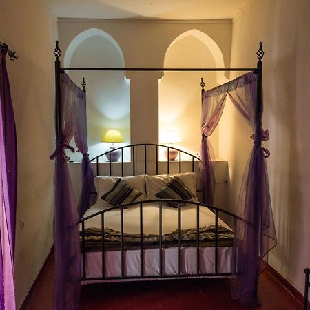 ホテル Riad Dar Lilas マラケシュ 部屋 写真